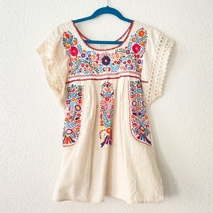 Woman’s Multicolored Embroidered Tunic